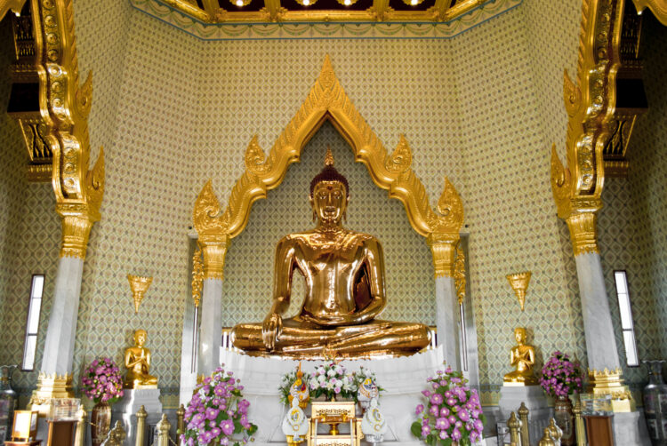 The golden Buddha at Wat Traimit