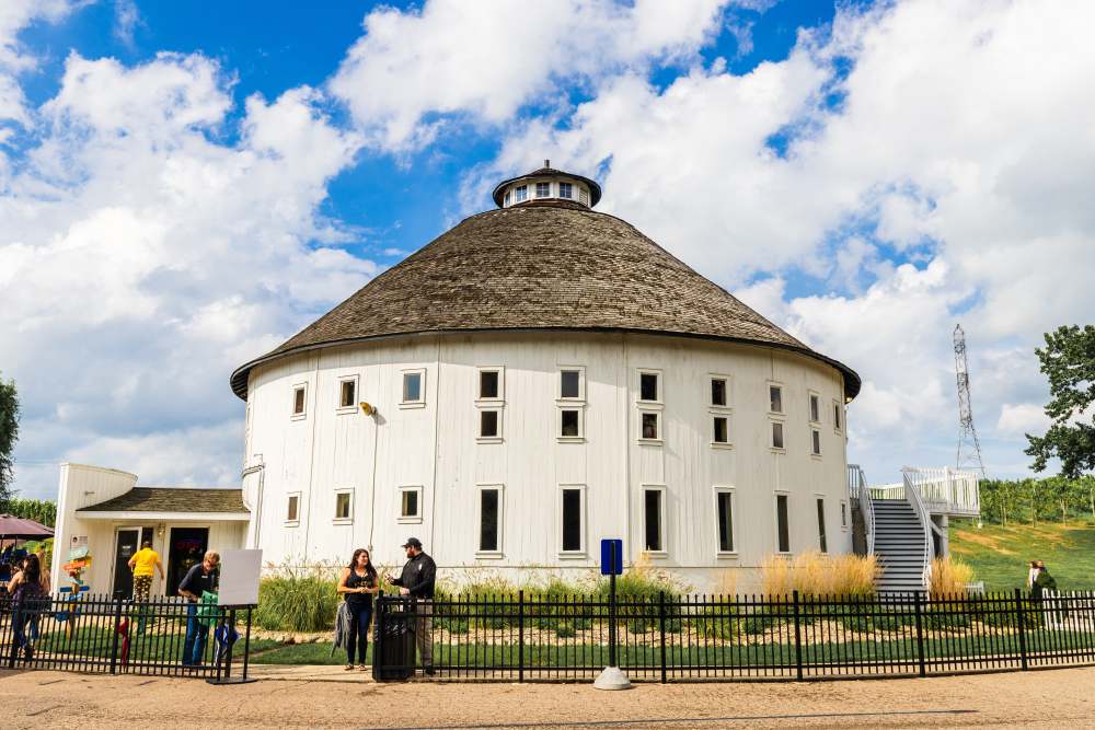 Round Barn Winery, Distillery & Brewery