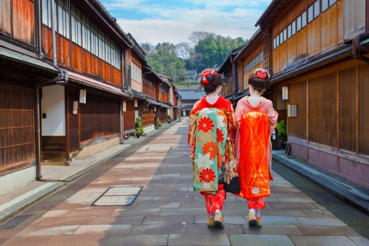 Discovering Hokuriku Geisha District in Kanazawa