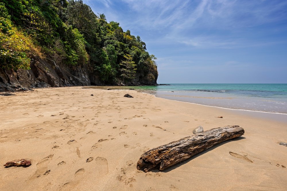 Nui Bay Beach on Koh Lanta