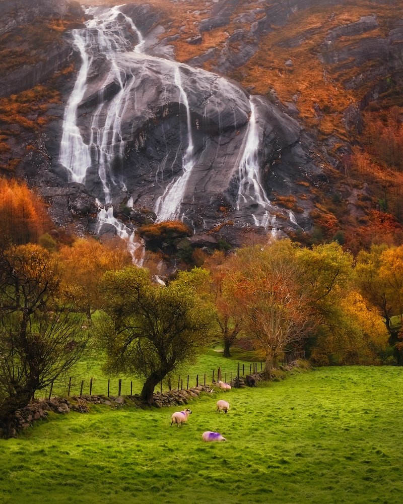 Spectacular Gleninchaquin waterfall in autumn
